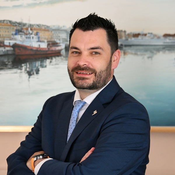 Robert Blažinović